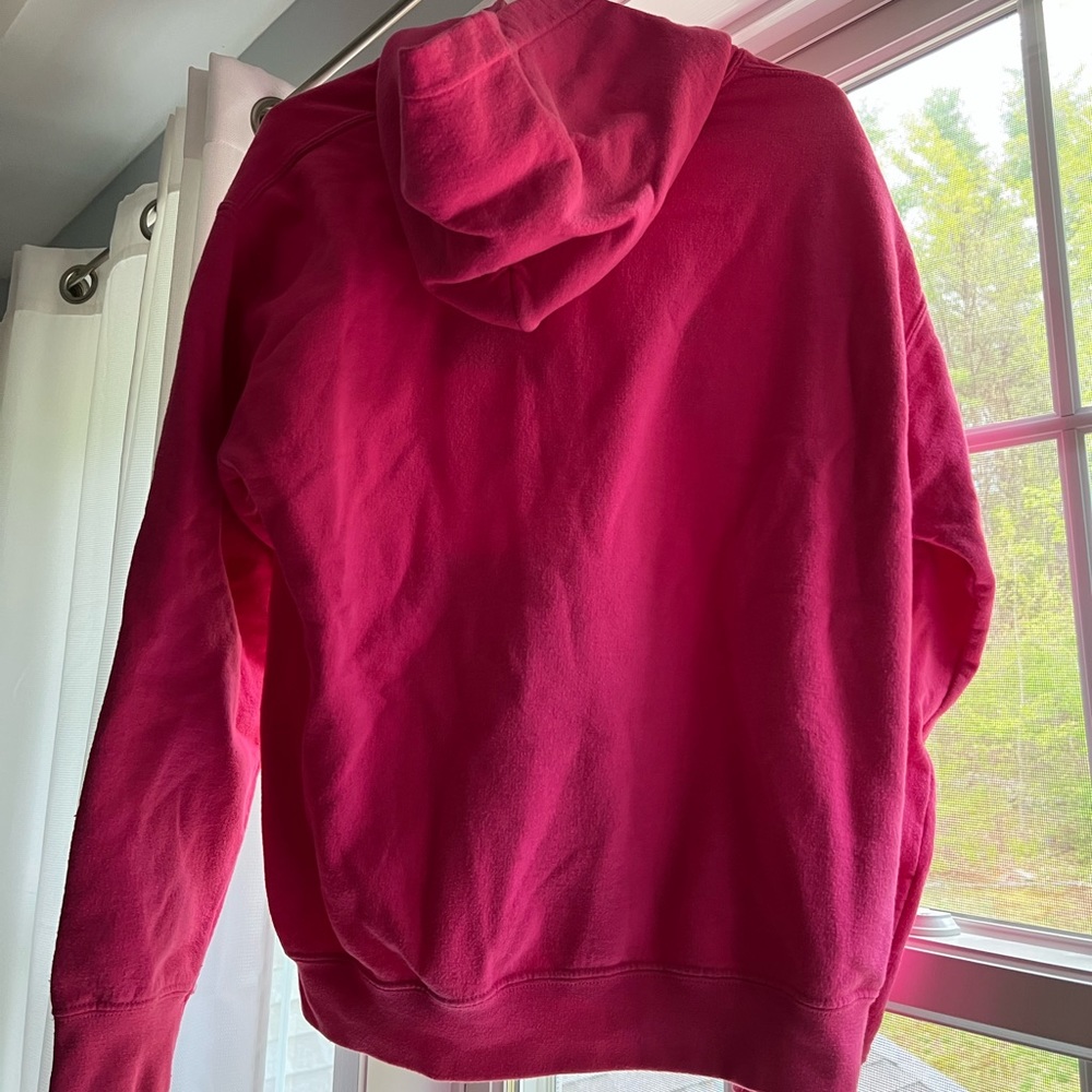 Gildan Raspberry Pink Watkins Glen New York Hooded Sweatshirt - Picture 2 of 3